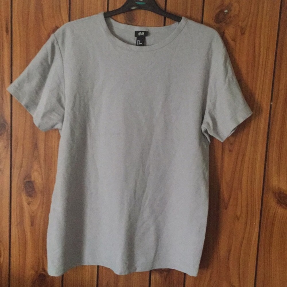 Bundle of 3 medium shirts